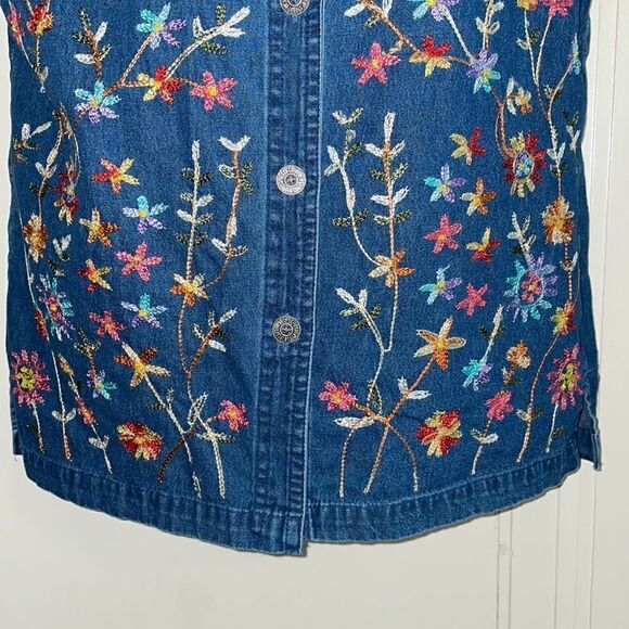 Vtg 80s/90s Life Style blue denim cotton sleeveless floral embroidered shirt - Picture 3 of 8